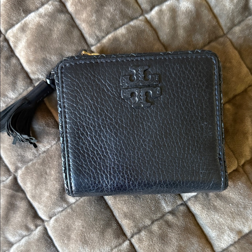 Tory Burch Black Leather Compact Wallet